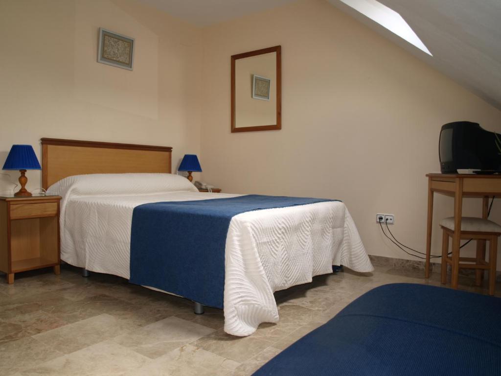 Hotel Al-Yussana Lucena Zimmer foto